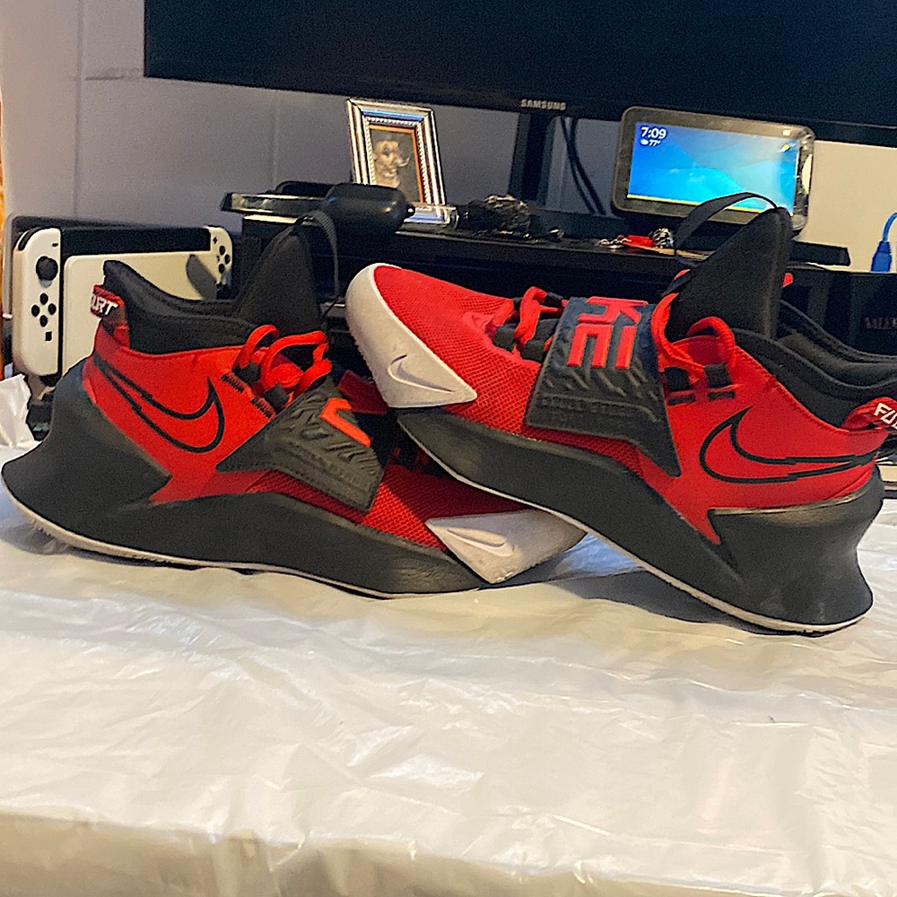 Nike Shoes Nike Future Court 3 Red Basketball Shoes Sneakers Kids Size